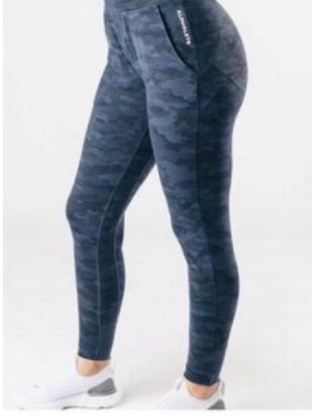 Alphalete Navy Blue Camo Sweatpants Joggers MINT CONDITION 💫